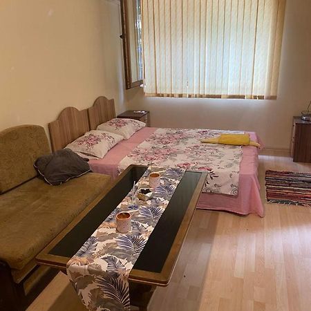 Апартамент Столетов Varna Eksteriør bilde